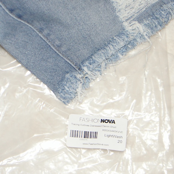 ♥️ Fashion Nova Almost Famous shorts - Picture 13 of 16